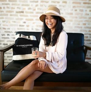 Meet your Posher, Aliya